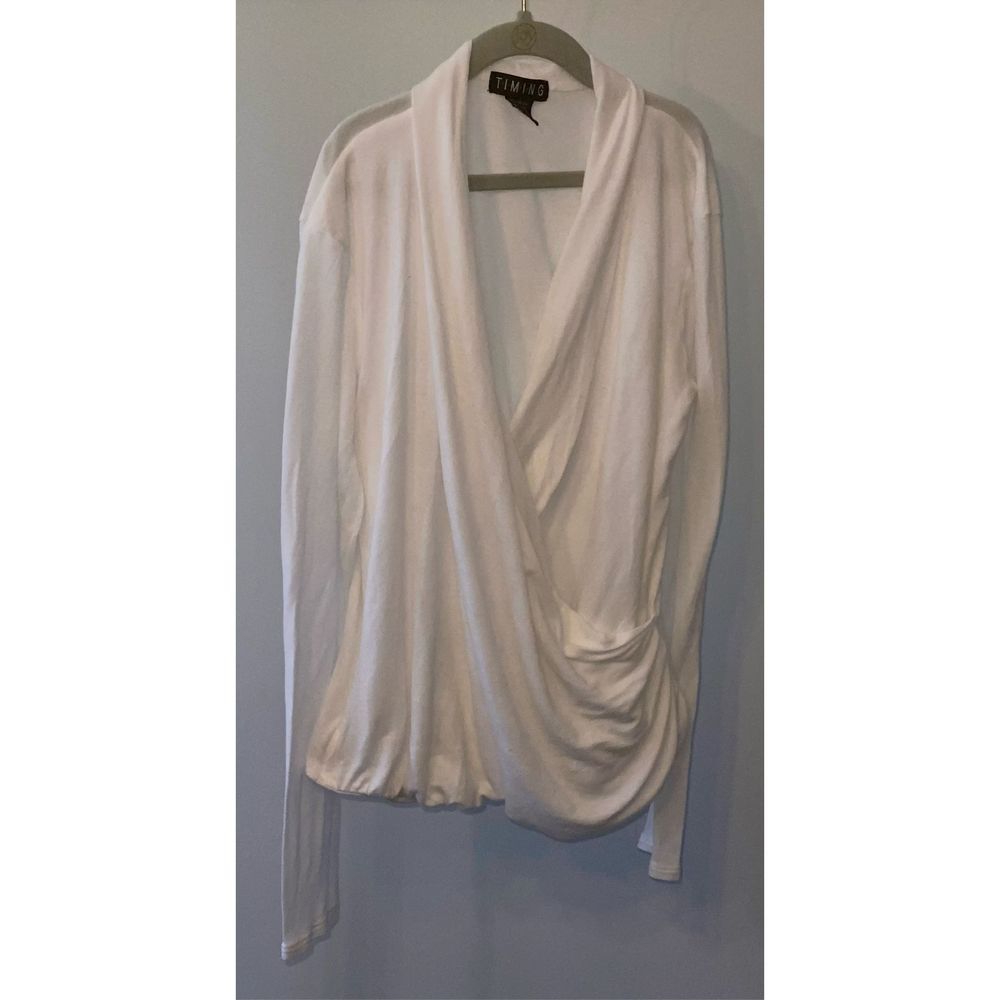 Women’s Timing Long Sleeve Blouse Size M